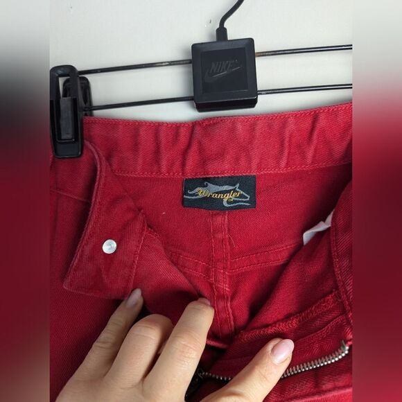 women's wrangler Red stretch straight leg 9/10 - Picture 5 of 10